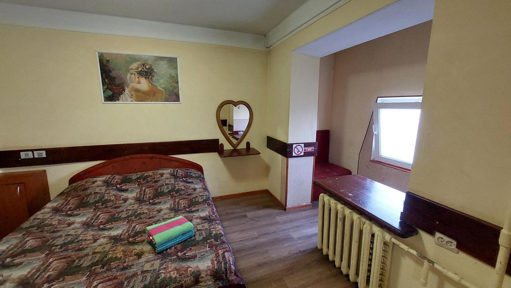 Hotel Desna Kut Kiev Exterior foto