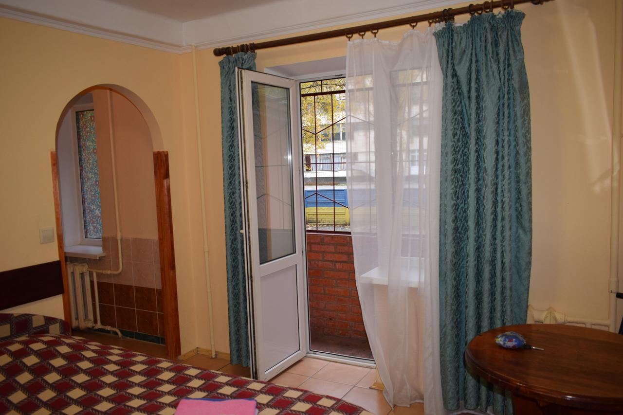 Hotel Desna Kut Kiev Exterior foto